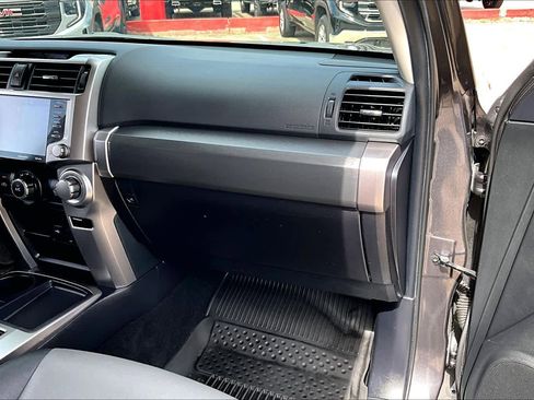 Used 2022 Toyota 4Runner SR5 Premium w/ Moonroof Package image 19