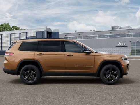 New 2026 Jeep Grand Cherokee L Limited RWD image 21