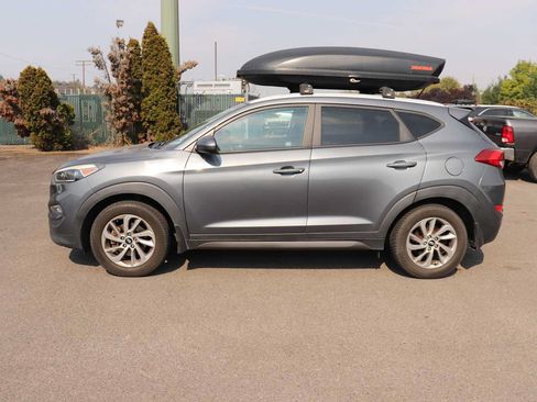 Used 2016 Hyundai Tucson SE w/ Option Group 02 AWD/4WD image 8