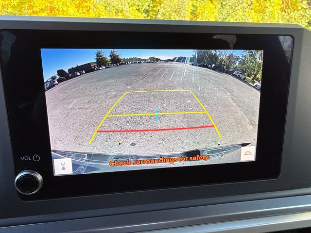 Used 2025 Toyota Tacoma SR5 AWD/4WD image 24