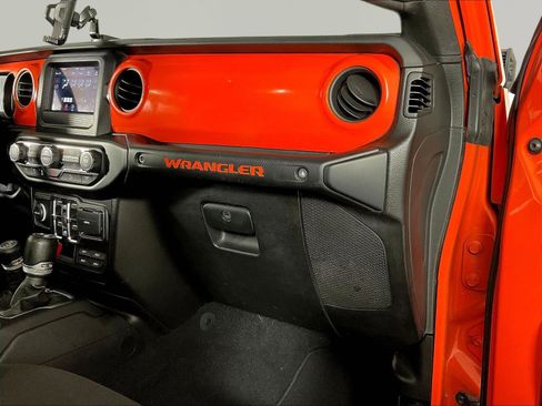Used 2020 Jeep Wrangler Unlimited Sport S AWD/4WD image 25