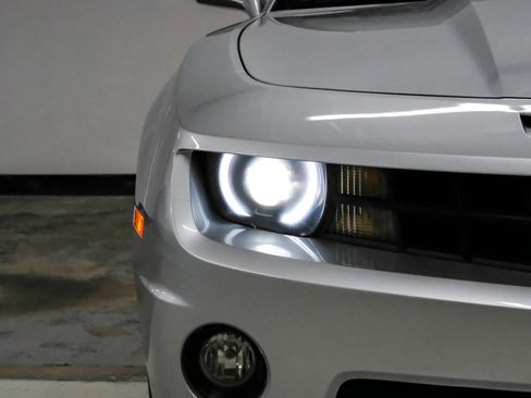 Used 2010 Chevrolet Camaro SS w/ RS Package image 36