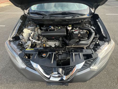 Used 2016 Nissan Rogue SV AWD/4WD image 14