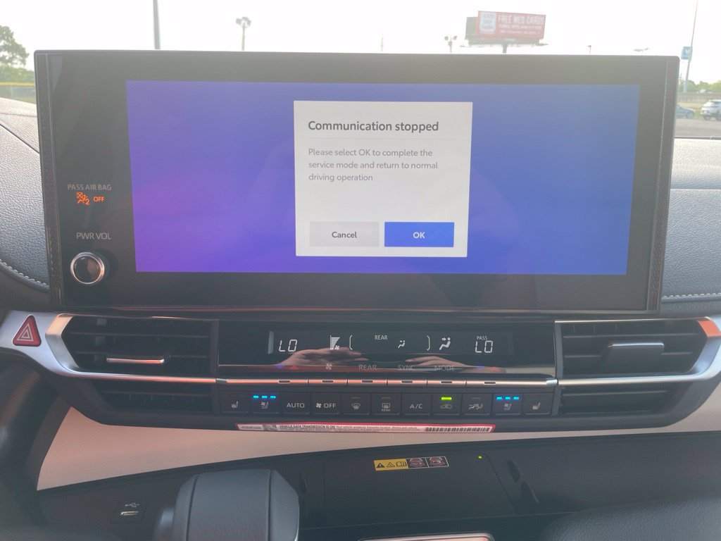 New 2026 Toyota Sienna Limited FWD image 23