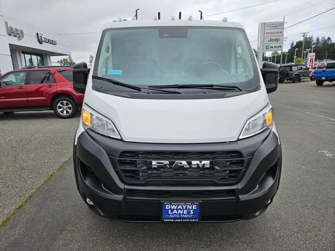 Used 2025 RAM ProMaster 2500 w/ Convenience Group FWD image 8