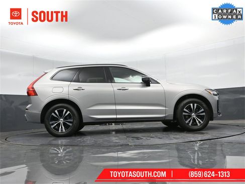 Used 2024 Volvo XC60 B5 Core image 33