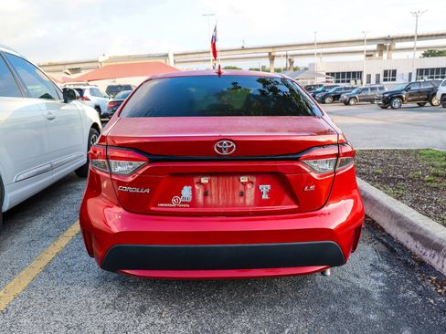 Used 2021 Toyota Corolla LE FWD image 9