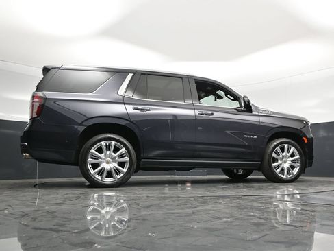 Used 2022 Chevrolet Tahoe High Country w/ Premium Package 2 AWD/4WD image 55