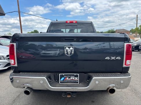 Used 2018 RAM 1500 Laramie w/ Convenience Group AWD/4WD image 7