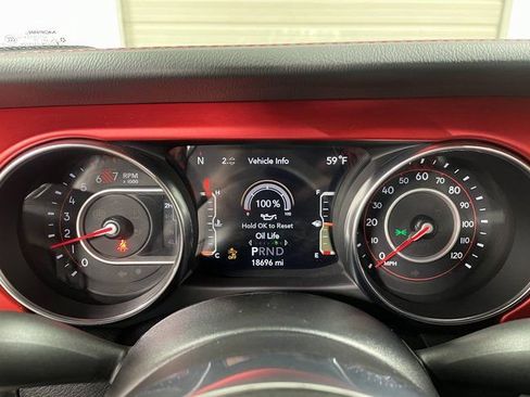 Used 2021 Jeep Wrangler Unlimited Rubicon AWD/4WD image 15