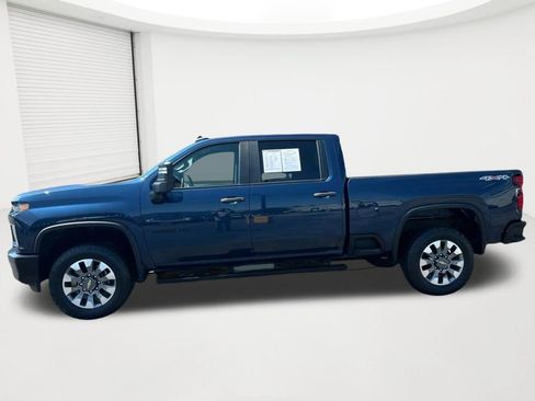 Used 2022 Chevrolet Silverado 2500 Custom w/ Custom Value Package AWD/4WD image 8