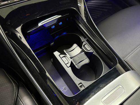 Used 2024 Mercedes-Benz C 300 Sedan w/ Advanced USB Package image 23