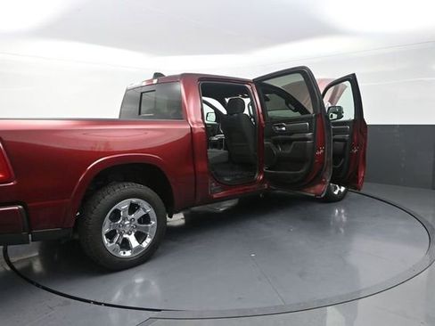 Used 2025 RAM 1500 Big Horn AWD/4WD image 36