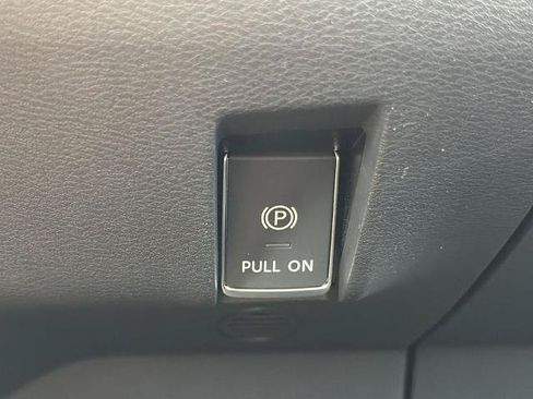 Certified 2024 Nissan Ariya AWD image 7