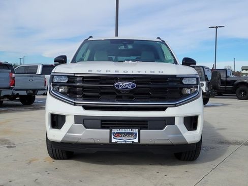 New 2026 Ford Expedition Platinum image 5