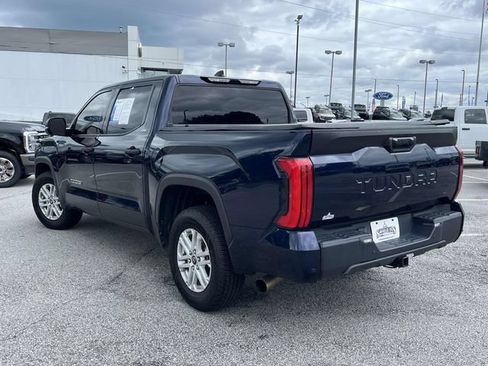 Used 2022 Toyota Tundra SR5 w/ Convenience Package RWD image 5
