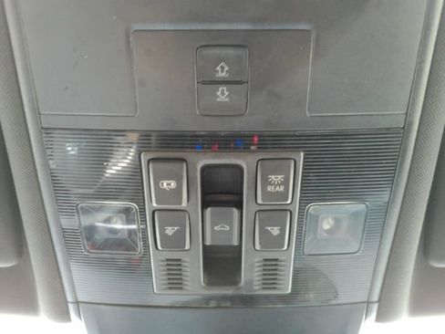 Used 2024 Volkswagen Tiguan SE R-Line image 54