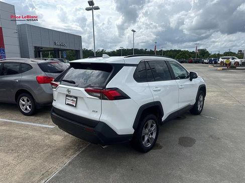Used 2025 Toyota RAV4 XLE FWD image 7
