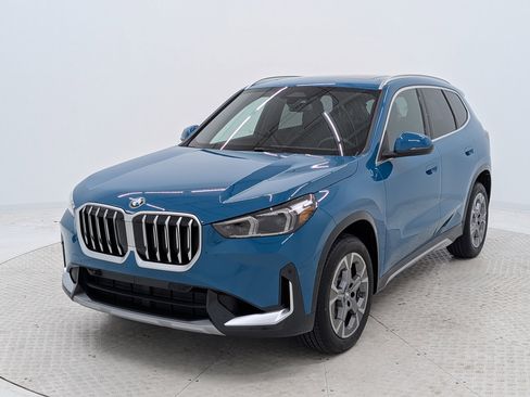 New 2025 BMW X1 xDrive28i w/ Convenience Package image 4