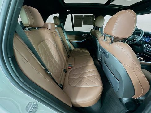 Used 2023 BMW X5 xDrive45e w/ Climate Comfort Package image 35