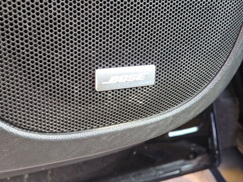 Used 2018 GMC Acadia SLT image 25