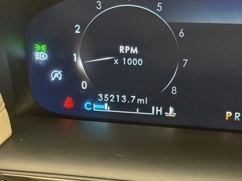 Used 2023 Lincoln Nautilus FWD image 18