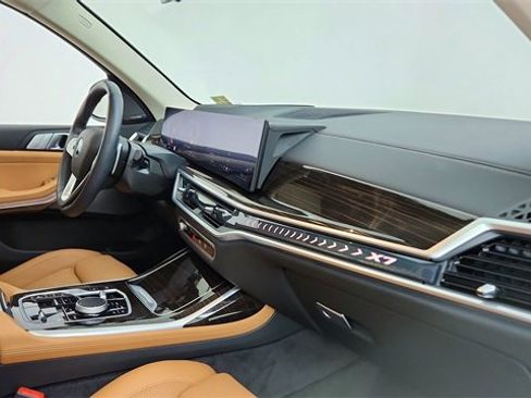 Used 2026 BMW X7 xDrive40i image 20