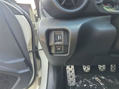 Used 2023 Toyota GR86 Premium RWD image 31