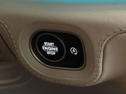 Certified 2023 Mercedes-Benz Maybach GLS 600 4MATIC image 38