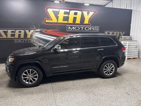 Used 2016 Jeep Grand Cherokee Limited w/ Luxury Group II AWD/4WD image 2