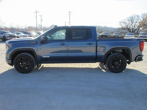 New 2026 GMC Sierra 1500 Elevation image 8