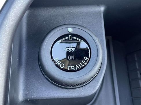 New 2025 Ford Expedition Platinum w/ Driver's Package image 30