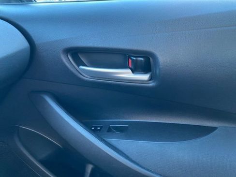Used 2021 Toyota Corolla LE image 26