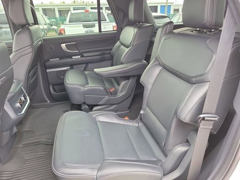 Used 2025 Ford Expedition Platinum w/ Stealth Performance Package image 13