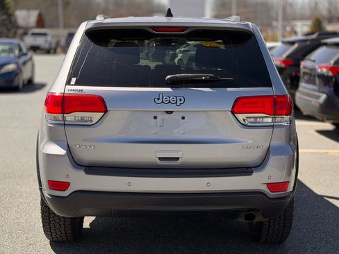 Used 2018 Jeep Grand Cherokee Laredo image 4