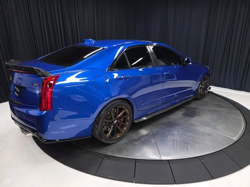 Used 2018 Cadillac ATS V w/ Luxury Package RWD image 14
