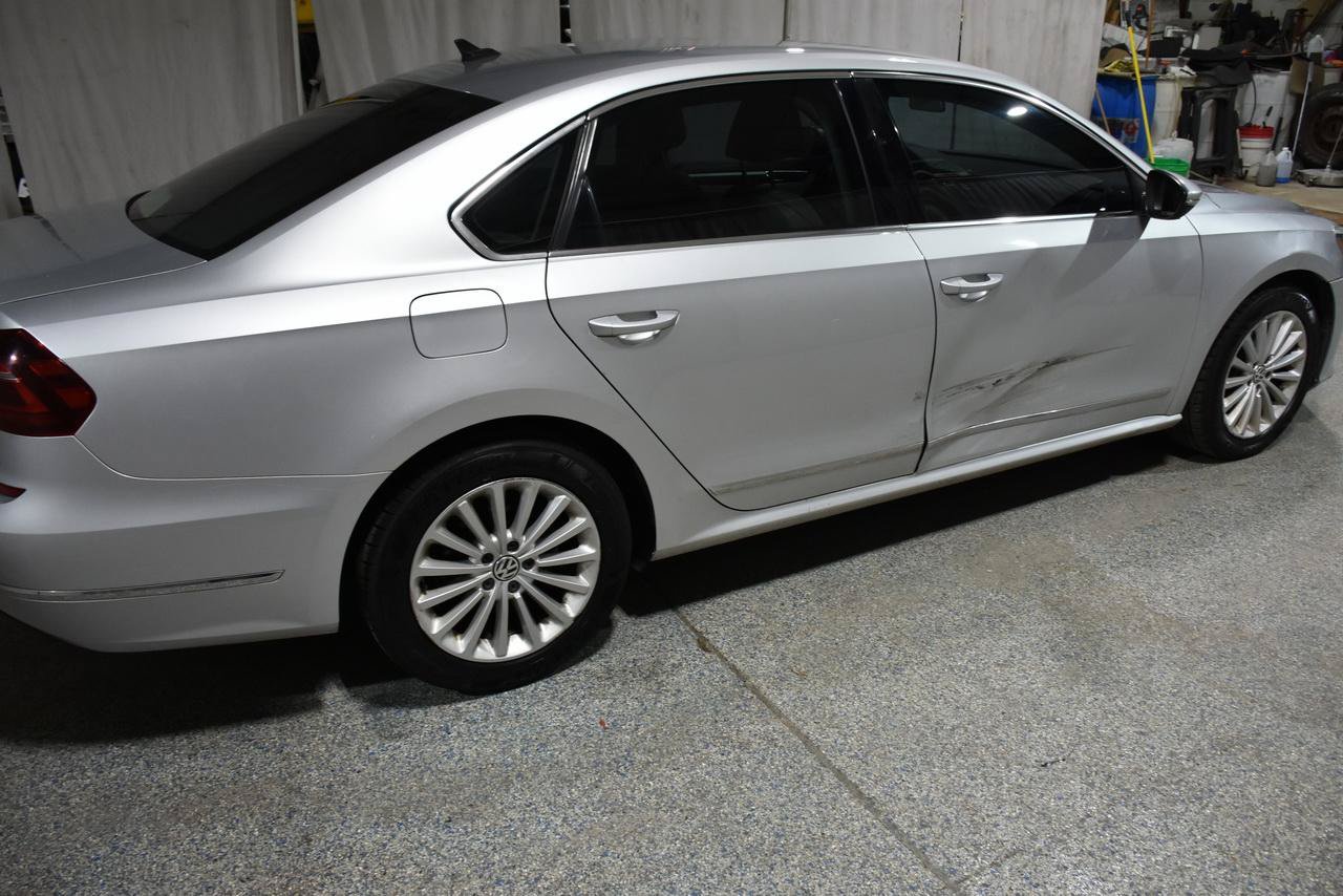 Used 2017 Volkswagen Passat 1.8T SE FWD image 7