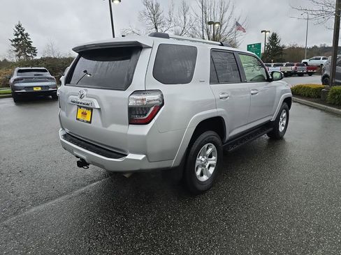 Used 2024 Toyota 4Runner SR5 image 6