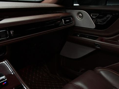 Used 2023 Lincoln Aviator Black Label w/ Jet Package AWD/4WD image 27