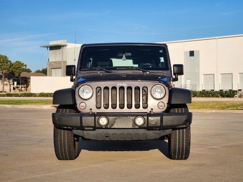 Used 2016 Jeep Wrangler Unlimited Sport w/ Connectivity Group image 2