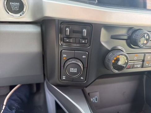 Used 2024 Ford F250 XLT w/ XLT Premium Package image 27