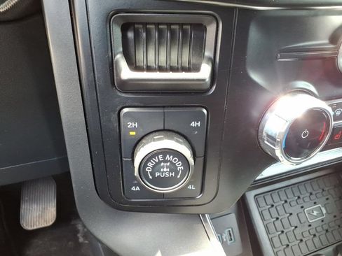 Used 2024 Ford F150 Lariat w/ Equipment Group 502A High AWD/4WD image 27