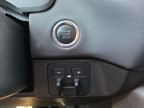 Used 2023 Toyota Tundra Limited AWD/4WD image 25