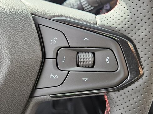 New 2026 Chevrolet Trax RS w/ Sunroof Package image 24