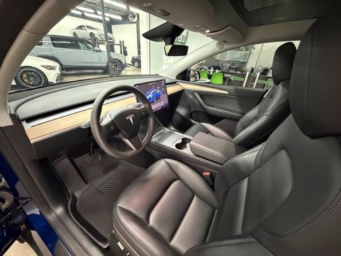 Used 2023 Tesla Model Y Long Range AWD/4WD image 10