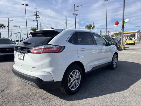 Used 2024 Ford Edge SEL image 5