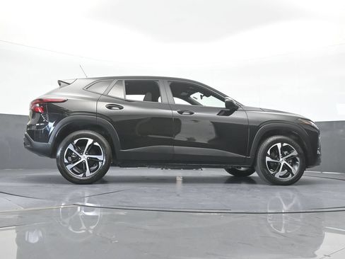 Used 2025 Chevrolet Trax RS w/ Driver Confidence Package FWD image 56