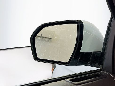 Used 2024 Ford Expedition XLT image 16