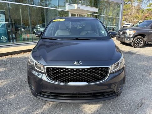 Used 2015 Kia Sedona LX w/ LX Convenience Package image 10