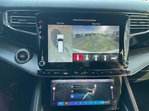 Used 2022 Jeep Grand Wagoneer Series II image 27